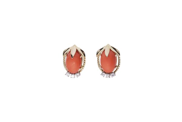 Gold earrings with corals and diamonds