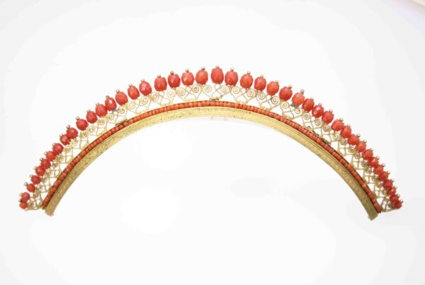 Diadem with corals