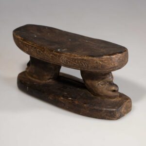 Headrest, Congo