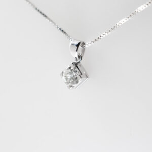 Diamond pendant