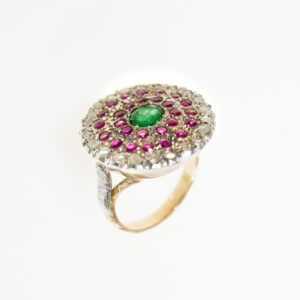 Gold ring with emerald, rubies and diamonds