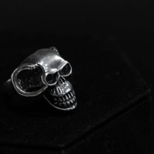 Silver ring with a monkey skull