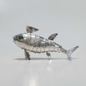 Silver movable fish
